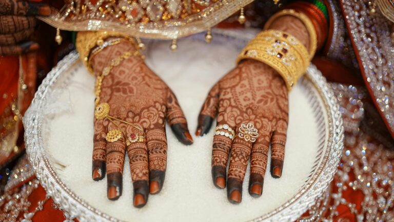 Karwa Chauth Mehndi Designs 2025- Beautiful Patterns that Celebrate Love and Tradition