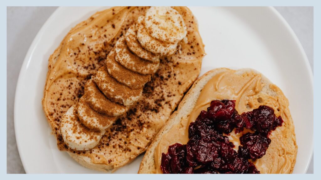 Love peanut butter? Discover its surprising health and energy benefits!